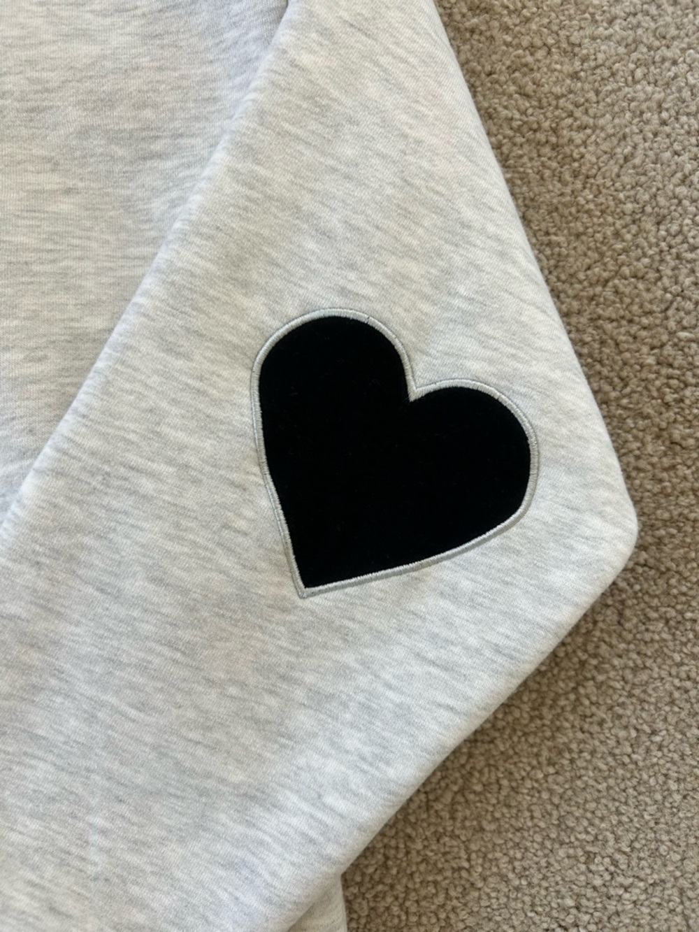 Edikted Big Love Hoodie Size XS - Picture 3 of 4